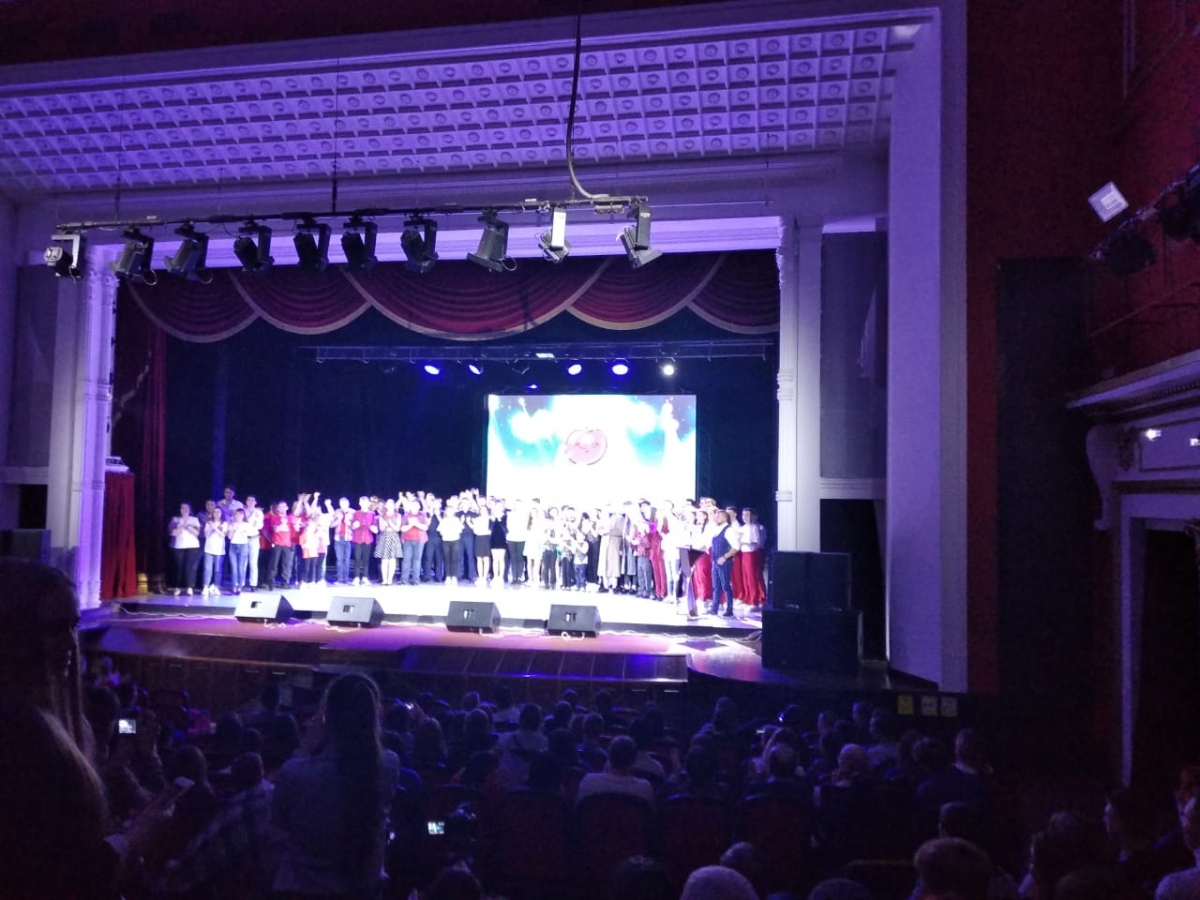 фото зала квн