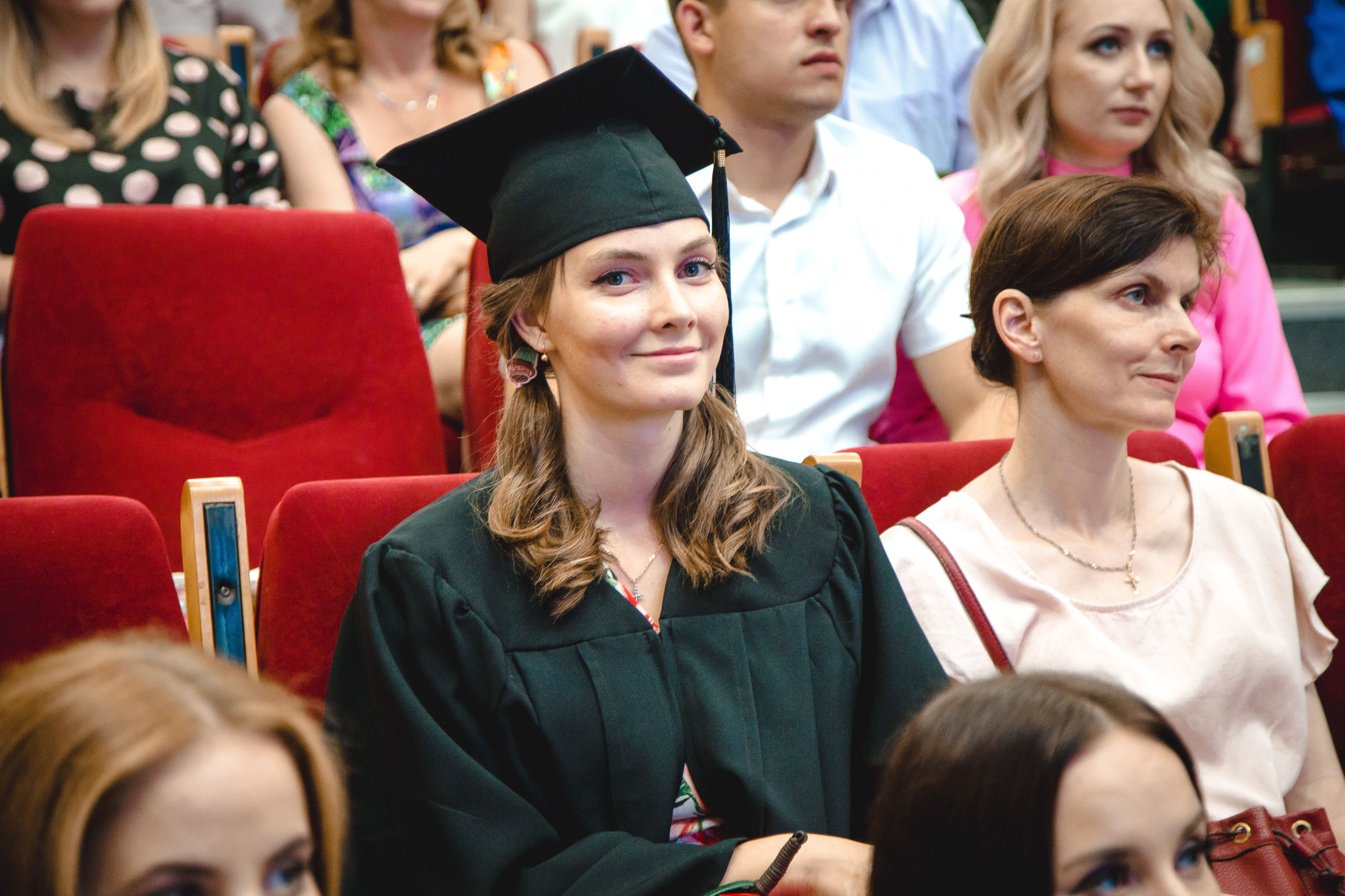 Магистр 2018. Яна панкратова факультет психологии мгу. Красный диплом высшая школа экономики. Магистр 2018. Фото настоящего диплома оксфорда.