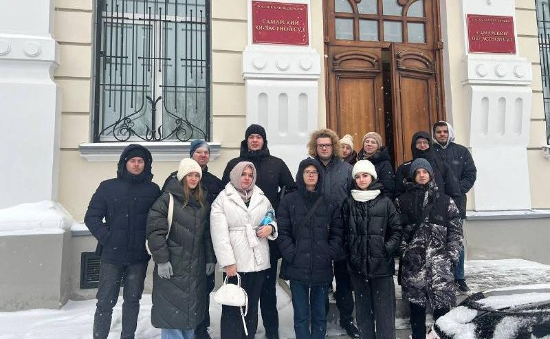 Студенты СГЭУ на экскурсии в Областном суде Самарской области