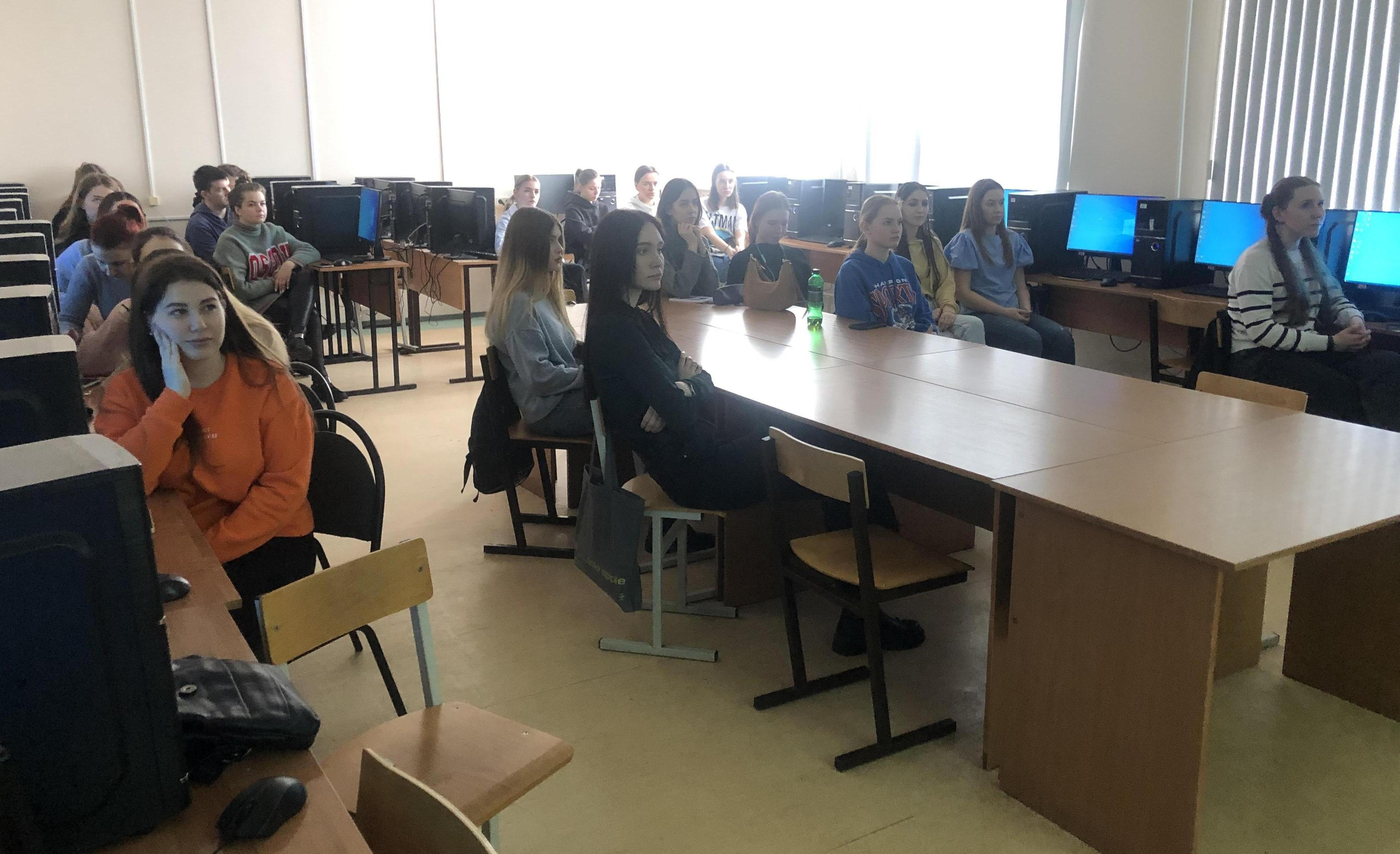 Школа HR продолжает свою работу