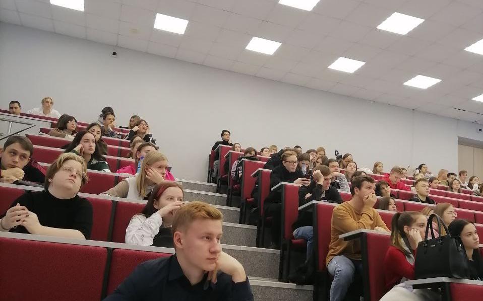 Сегодня 1 декабря – это не только 1 день календарной зимы, но и всемирный день борьбы со СПИДом