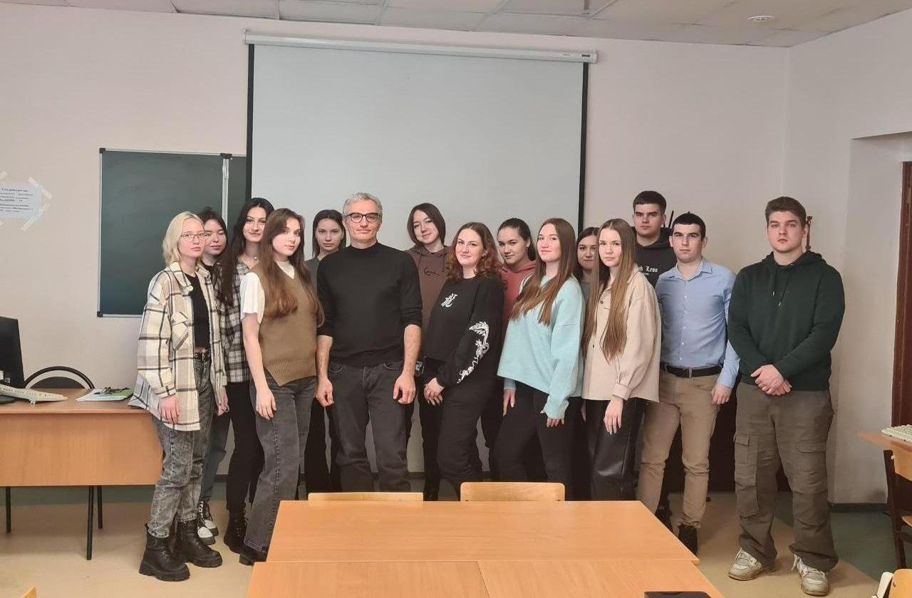 Студенты СГЭУ встретились с директором самарской компании ООО ВЭЛТ (Unidragon) Даниилом Рахмаковым
