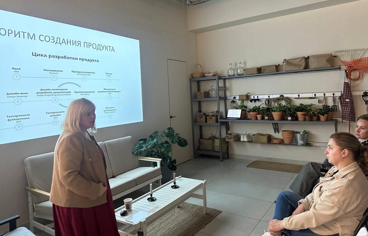 БИЗНЕС-ГОСТИНАЯ В КОМПАНИИ «ЛУКА»